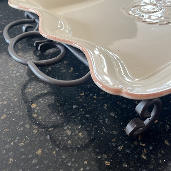 Taste of home raised platter - Picture 3 of 3